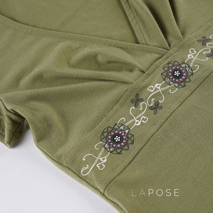 Classic Vintage & Enduringly Stylish Top