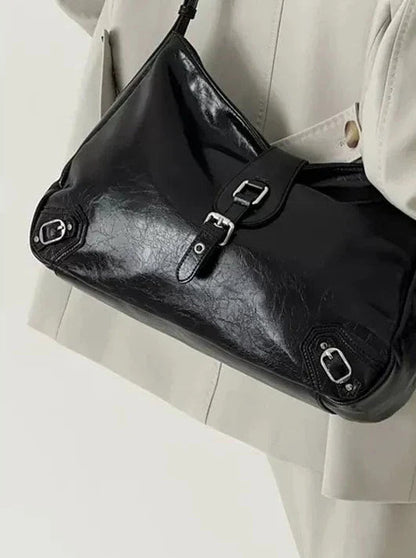 Beautifully Crafted Bag in a Classic Style