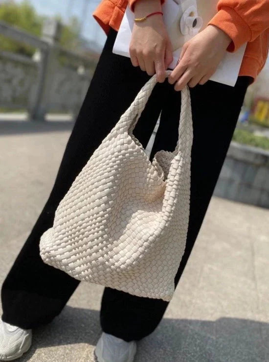 Beautifully Crafted Bag in a Classic Style