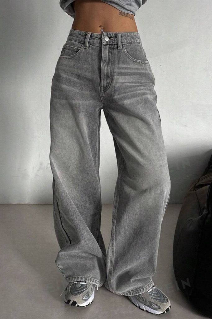 Well Tailored Garment with a Graceful Silhouette