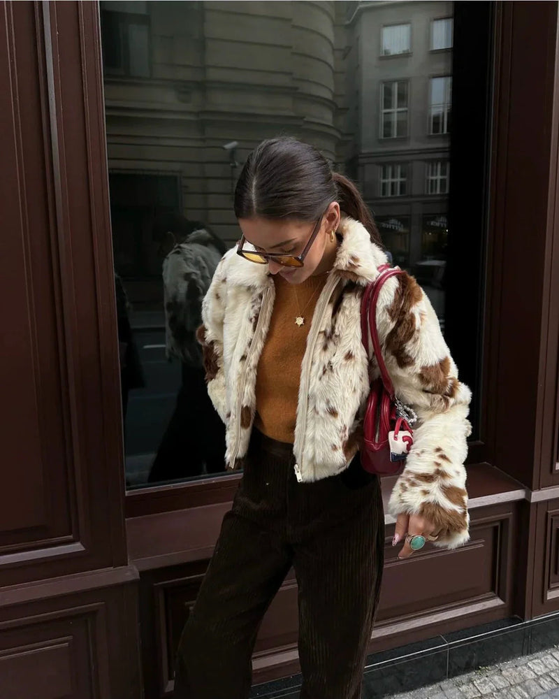Classic Vintage & Enduringly Stylish Coat