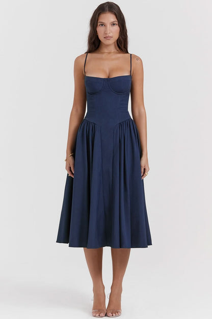Classic Vintage Dress with a Flattering Fit