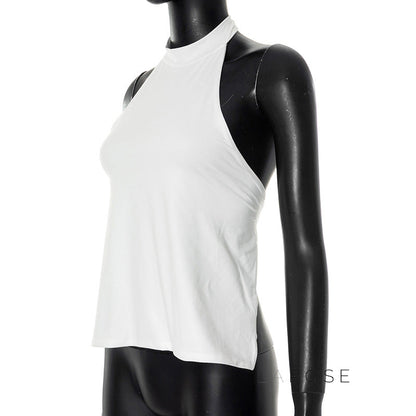 Well Tailored Top with a Graceful Silhouette