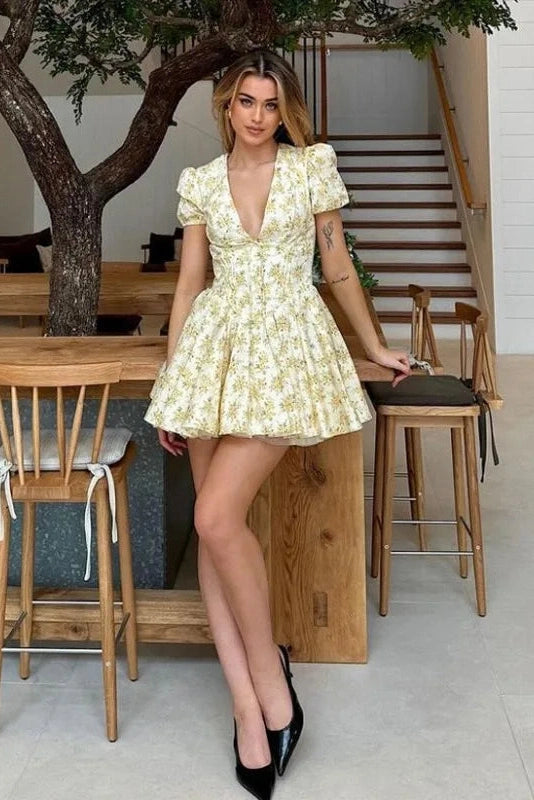 Gracefully Styled Dress for Any Occasion