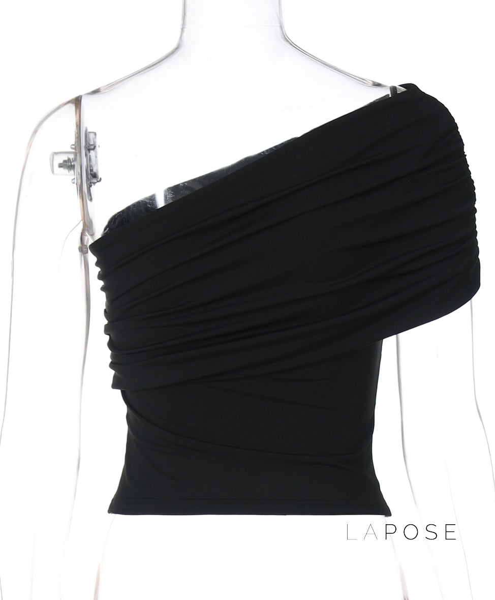 Classic Vintage Top with a Flattering Fit