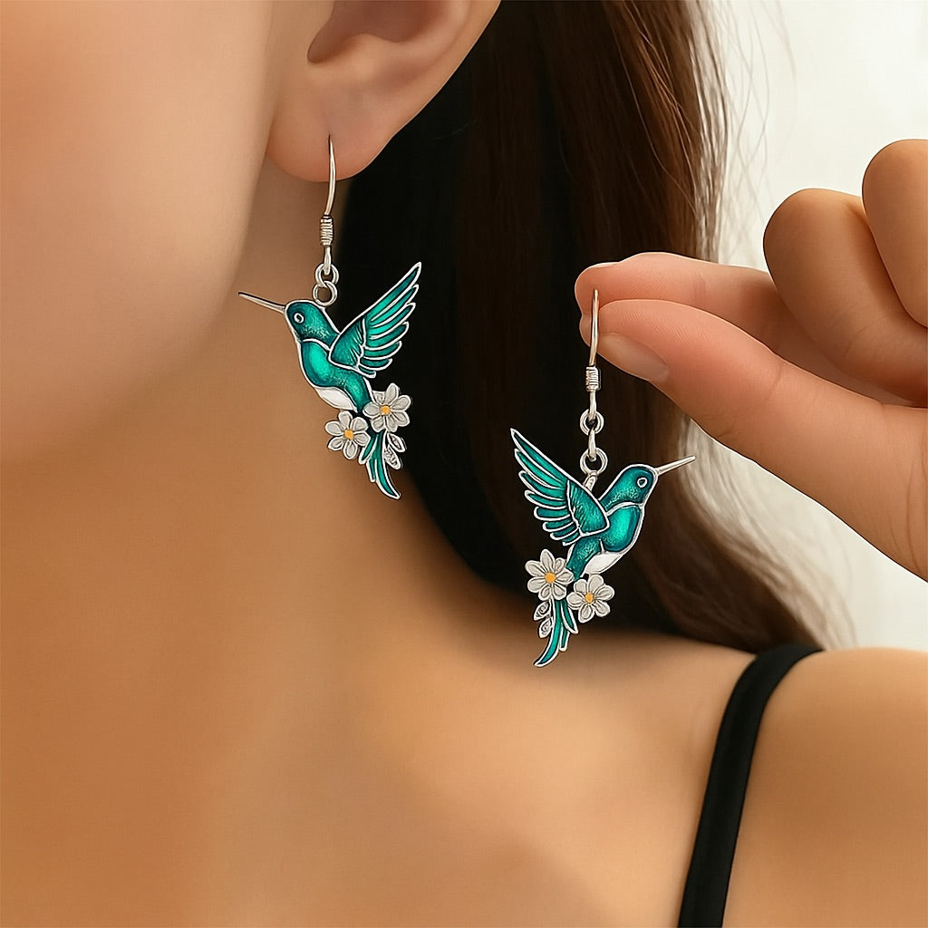 Beautiful Turquoise Hummingbird Necklace With Bonus Earrings ��� Offer