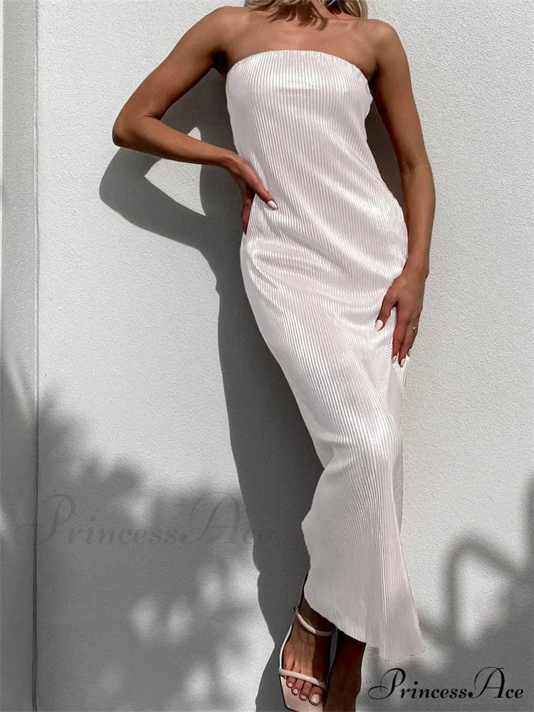 Timeless Vintage Style Garment
