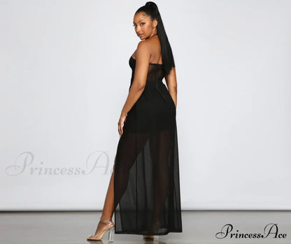 Elegantly Designed Dress