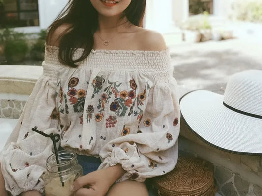 Timeless Vintage Style Blouse