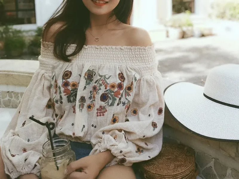 Timeless Vintage Style Blouse
