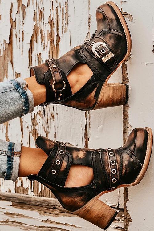 Rustic ankle boot with block heel