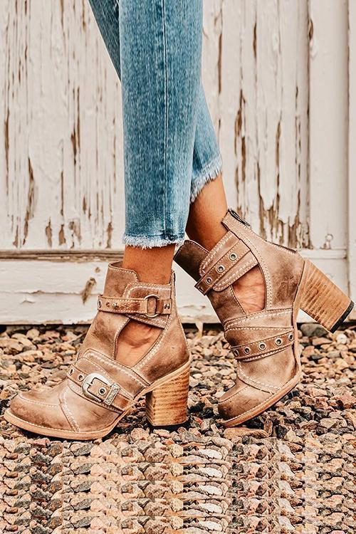 Rustic ankle boot with block heel